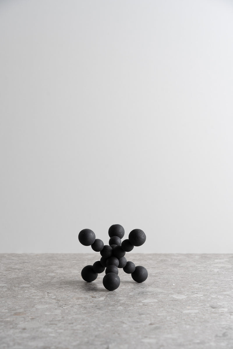 Carollan I - Black