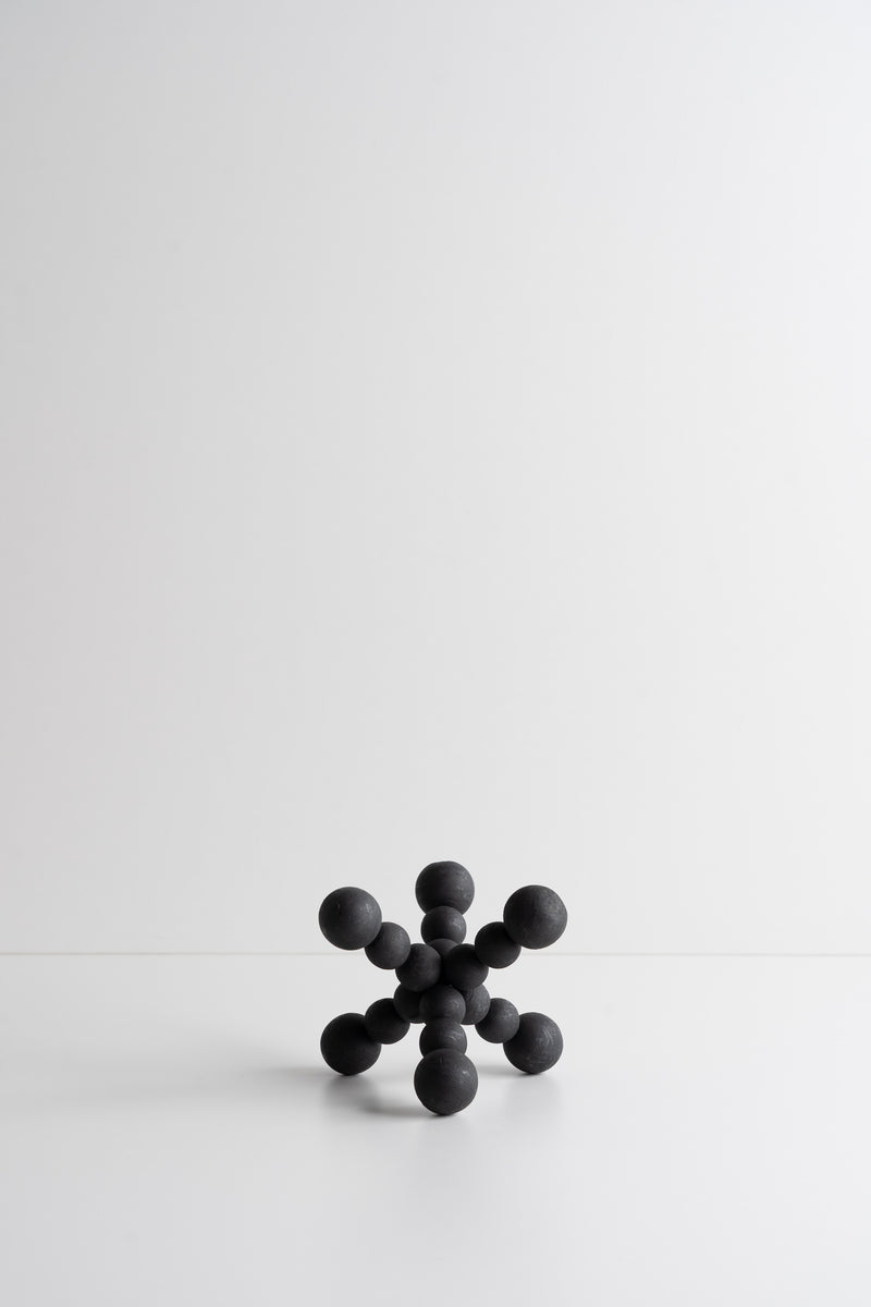 Carollan I - Black