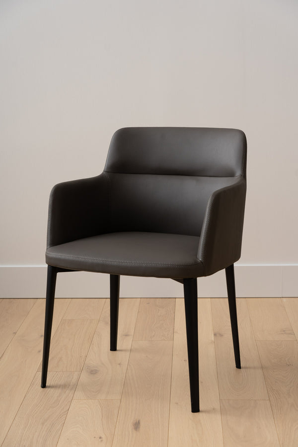 Williamsburg Leatherette Arm Chair