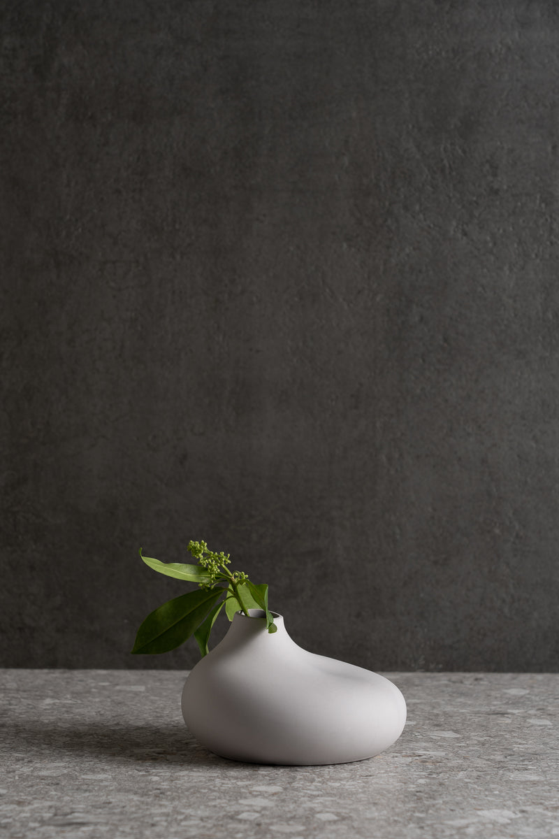 Nona Vase - Microchip