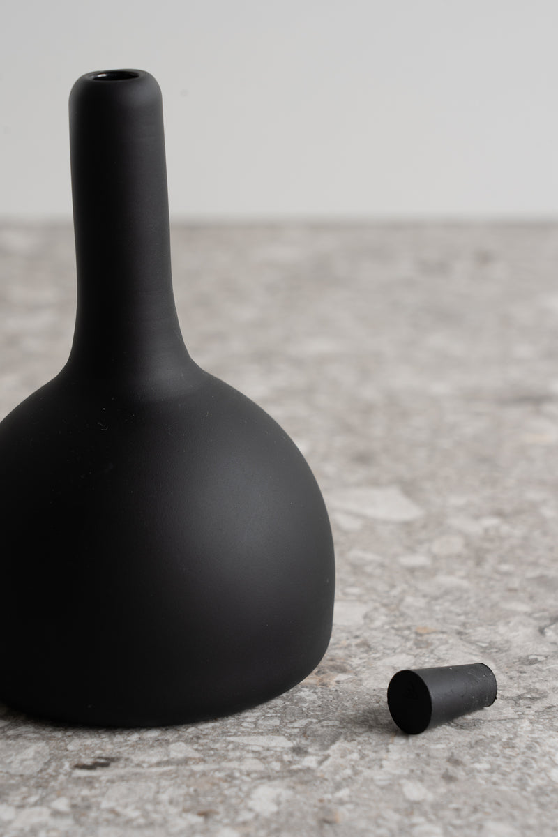 Longneck Vessel