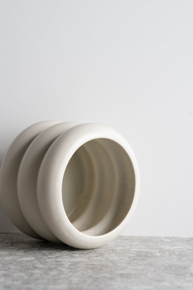 Circular Ceramic Pot - Polar White - M