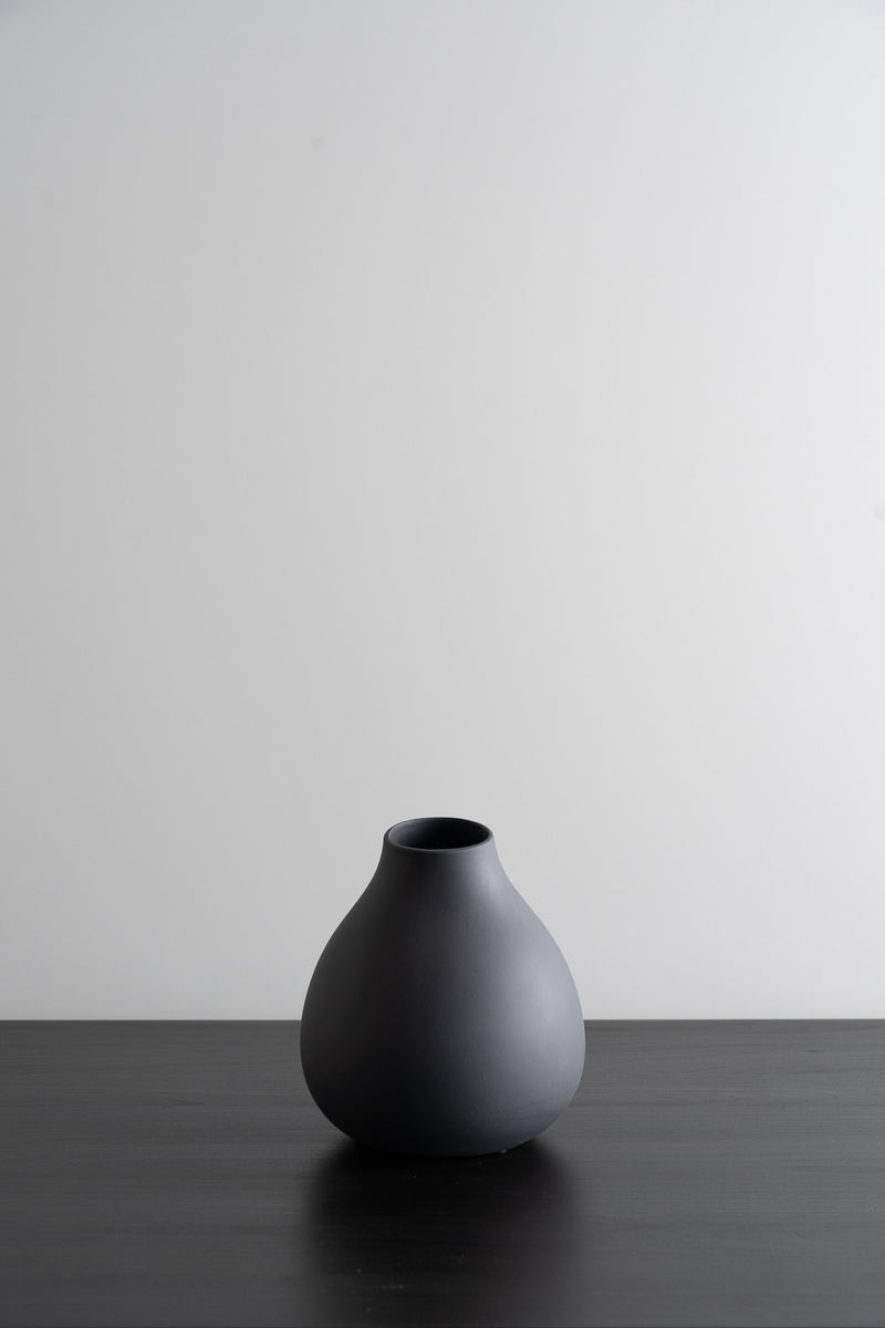 Nona Vase - Pewter