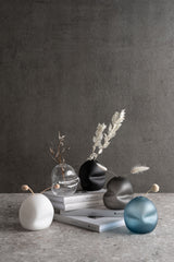 Pebble Bud Vase - Ebony