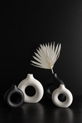 Circular Ceramic Vase - Black - S
