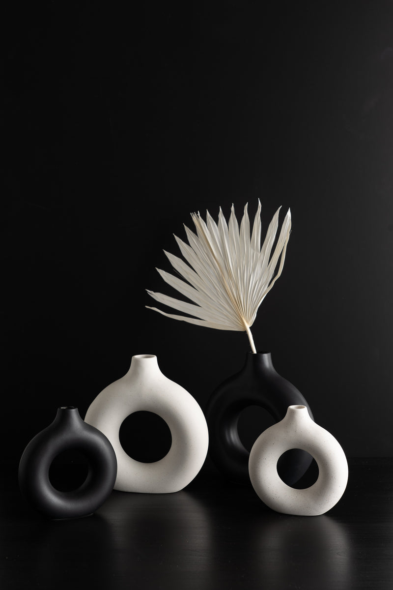 Circular Ceramic Vase - Black - S