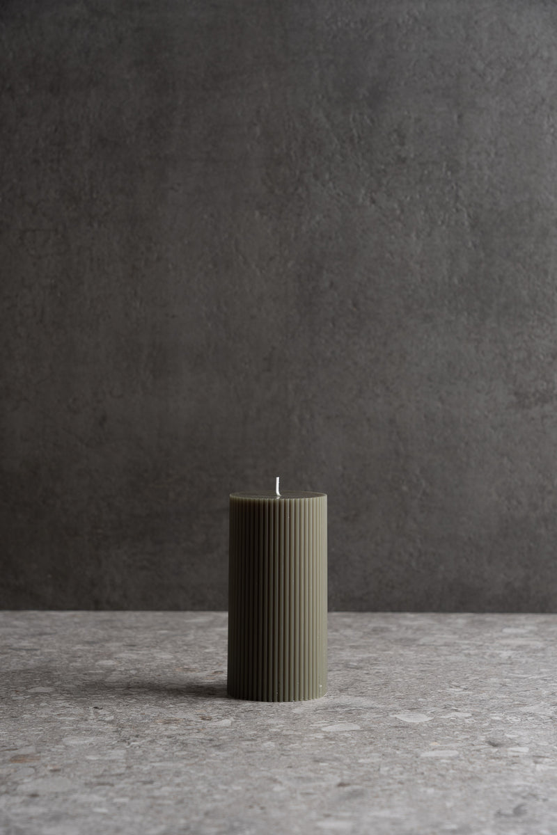 Fancy Ribbed Pillar - Moss