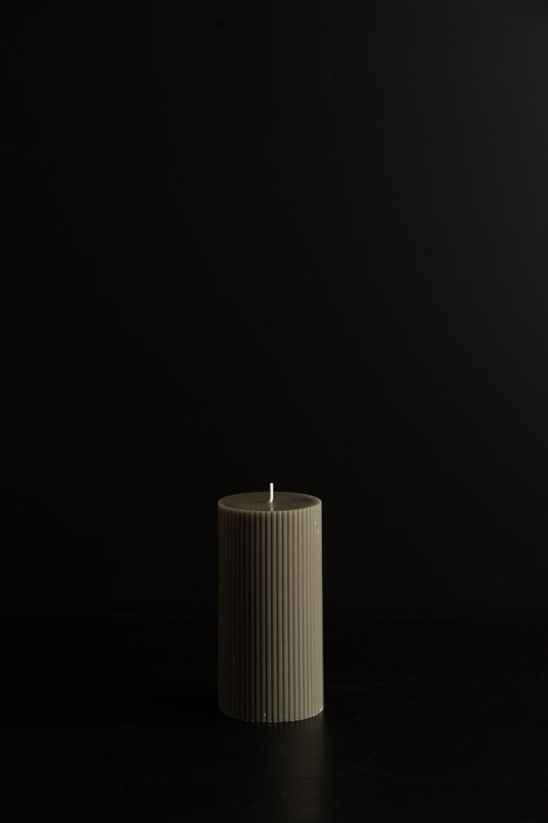 Fancy Ribbed Pillar - Moss
